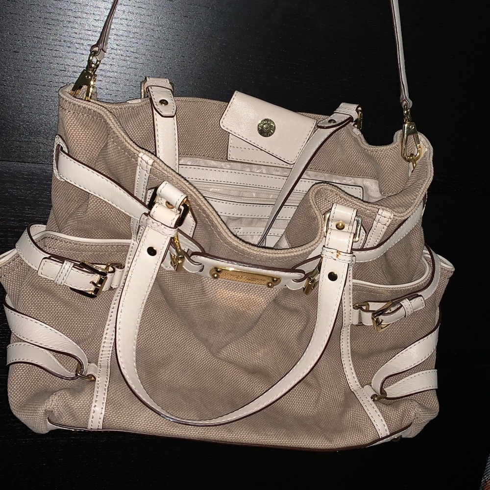 Beige Michael kors crossbody / shoulder bag